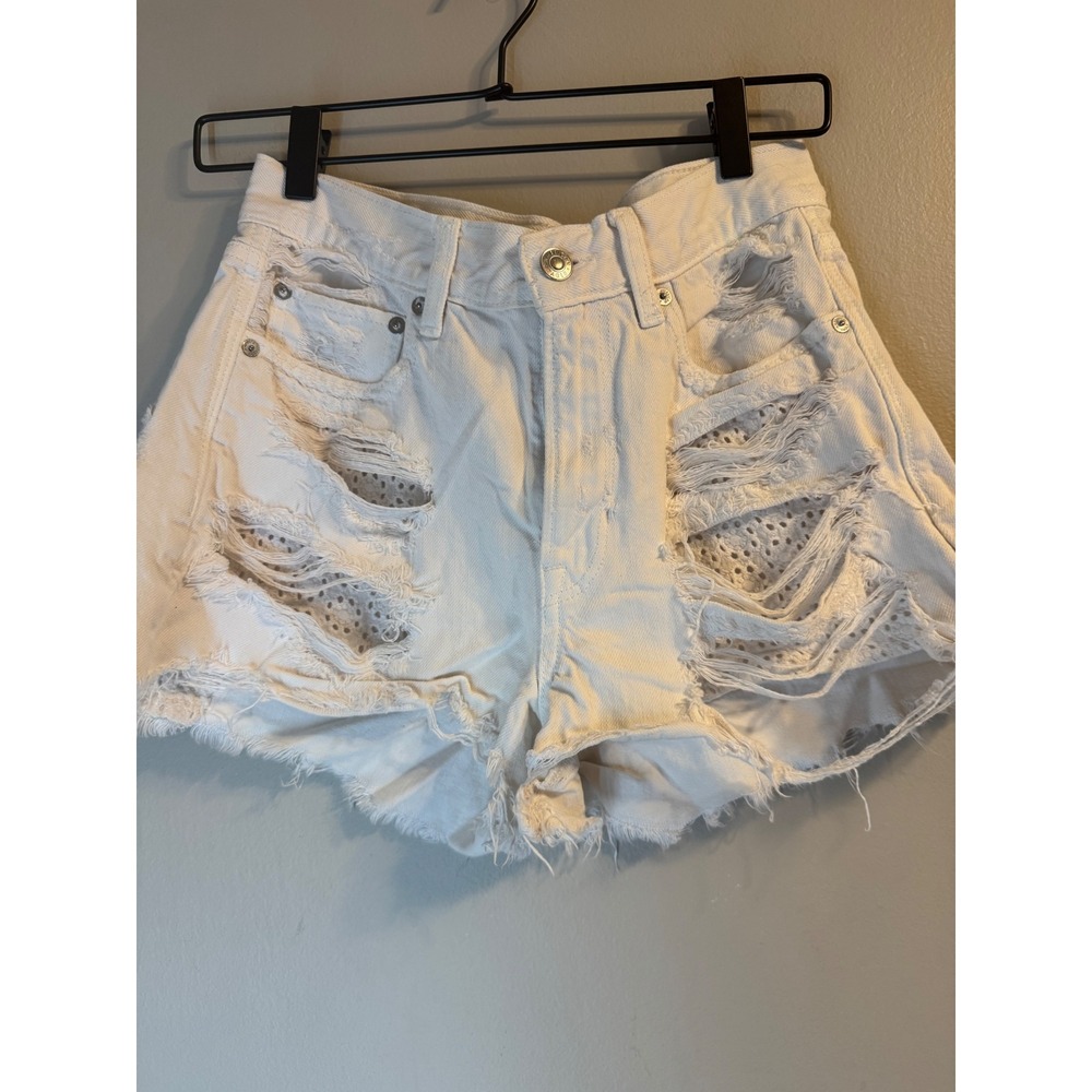 American Eagle White Distressed Crochet Lace Denim Shorts Womens 6 High Waisted
